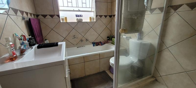 2 Bedroom Property for Sale in Florentia Gauteng