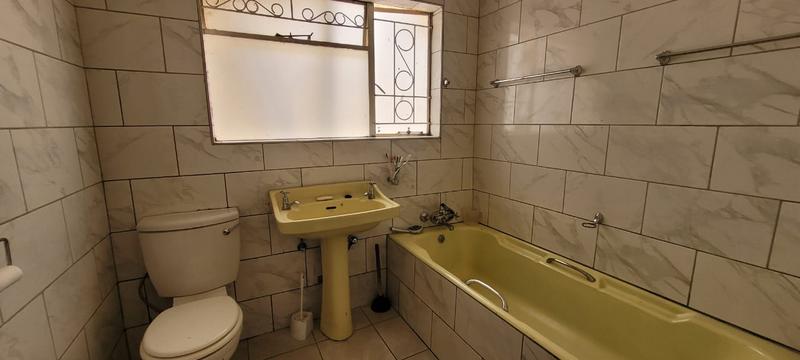 5 Bedroom Property for Sale in South Crest Gauteng