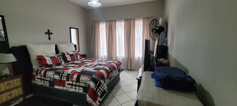 2 Bedroom Property for Sale in Verwoerdpark Gauteng