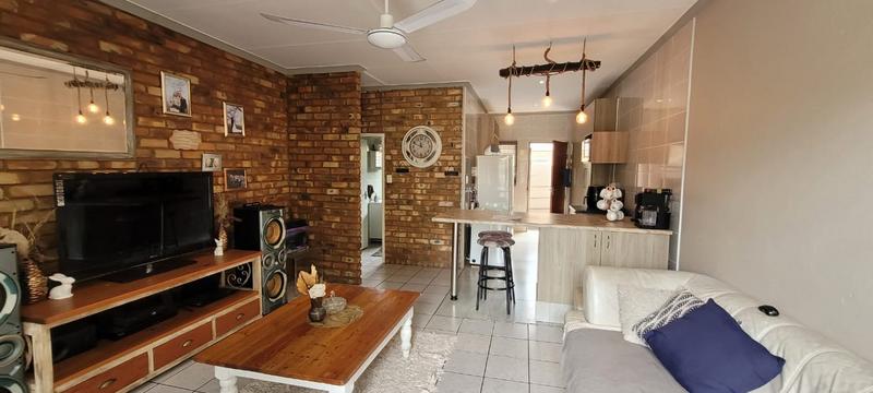 5 Bedroom Property for Sale in Elandshaven Gauteng