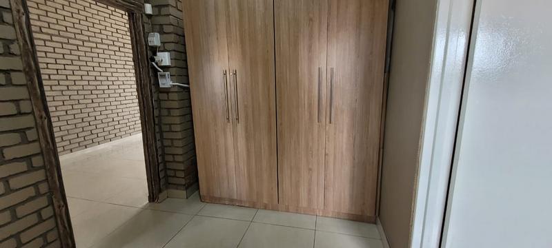 5 Bedroom Property for Sale in Elandshaven Gauteng