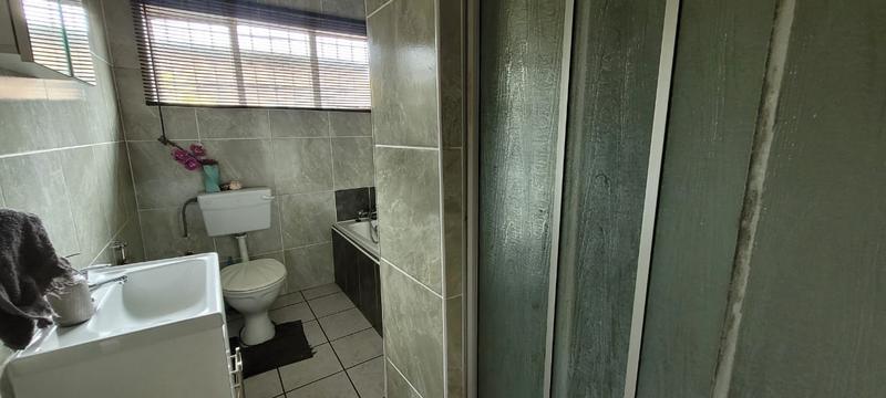 5 Bedroom Property for Sale in Elandshaven Gauteng