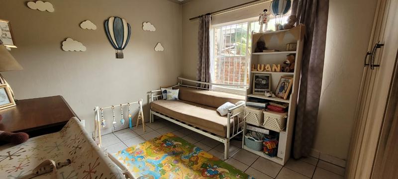5 Bedroom Property for Sale in Elandshaven Gauteng