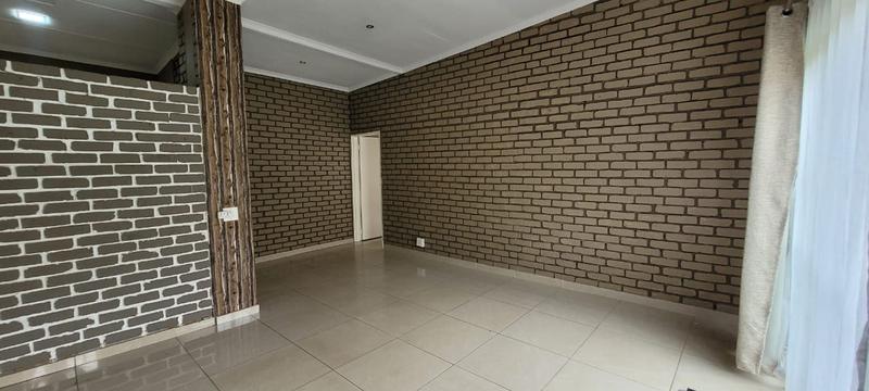 5 Bedroom Property for Sale in Elandshaven Gauteng