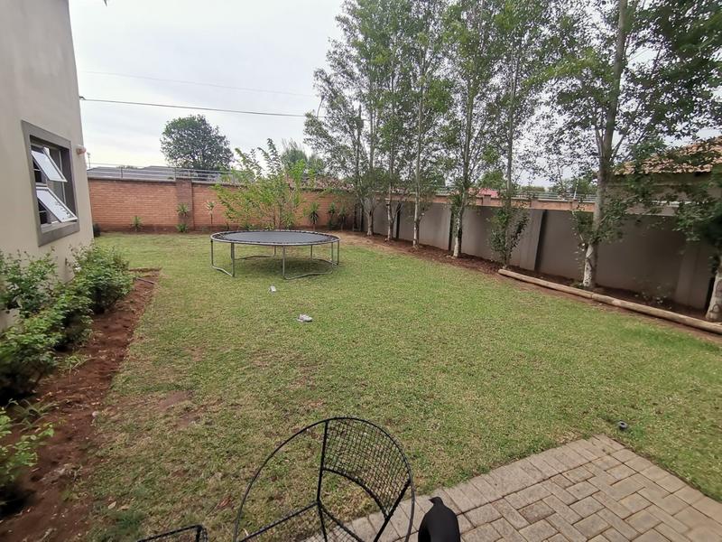3 Bedroom Property for Sale in Vanderbijlpark SE 8 Gauteng