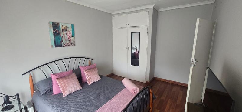 7 Bedroom Property for Sale in Duncanville Gauteng