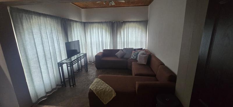 7 Bedroom Property for Sale in Duncanville Gauteng