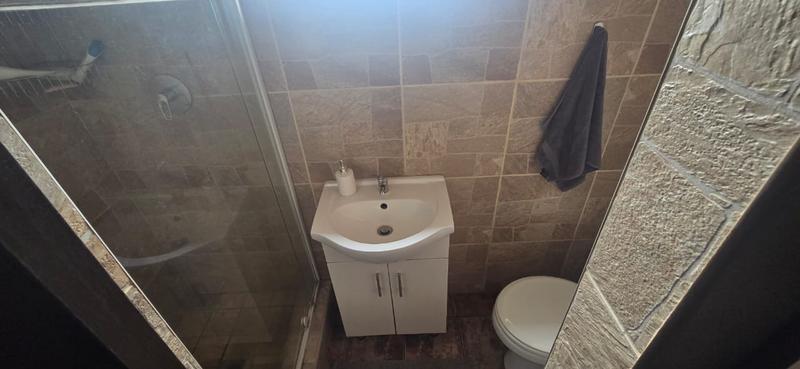 7 Bedroom Property for Sale in Duncanville Gauteng