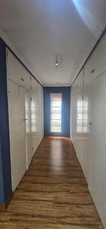7 Bedroom Property for Sale in Duncanville Gauteng