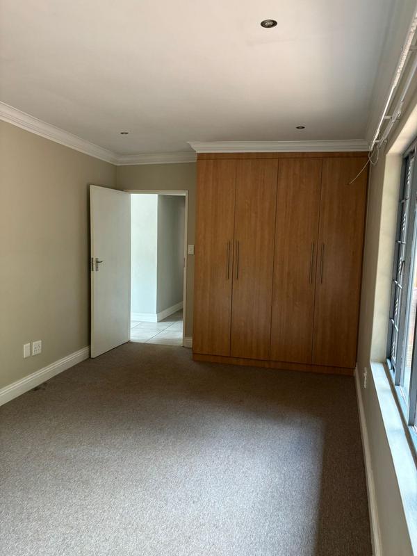 4 Bedroom Property for Sale in Garsfontein Gauteng