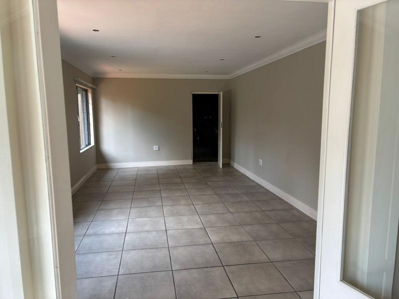 4 Bedroom Property for Sale in Garsfontein Gauteng