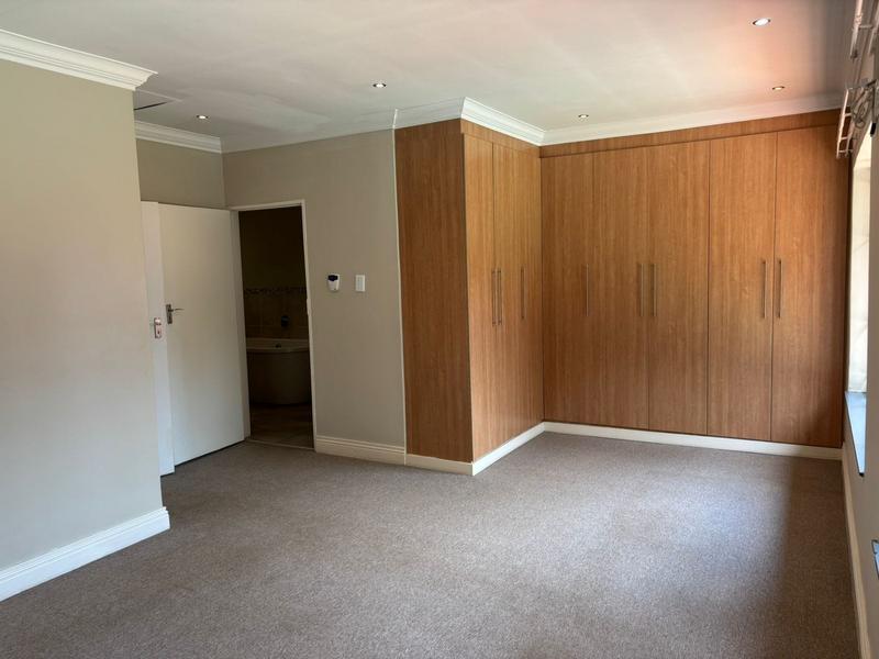 4 Bedroom Property for Sale in Garsfontein Gauteng