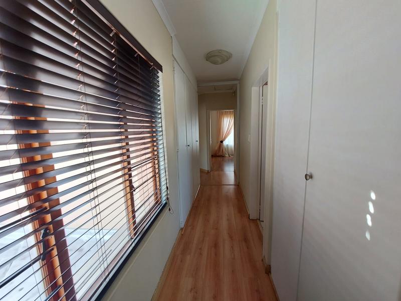 3 Bedroom Property for Sale in Eldoraigne Gauteng