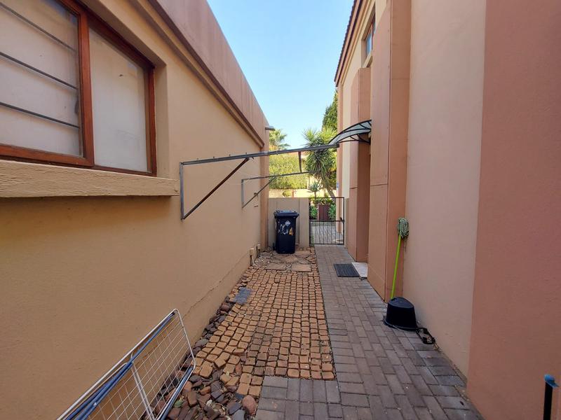 3 Bedroom Property for Sale in Eldoraigne Gauteng