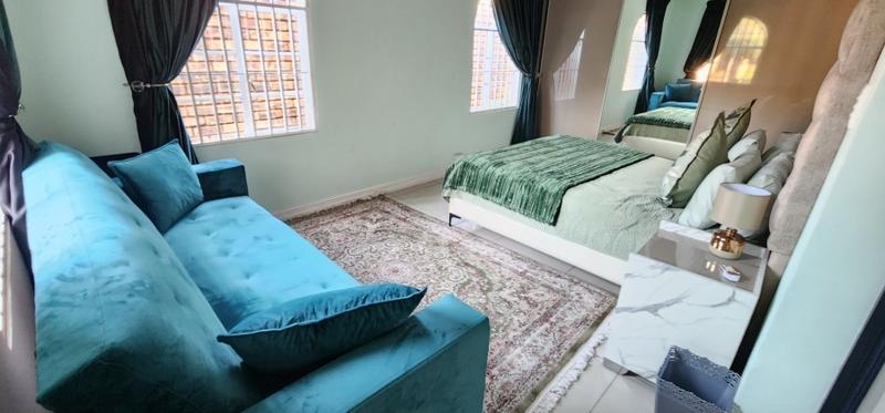 5 Bedroom Property for Sale in Erasmia Gauteng