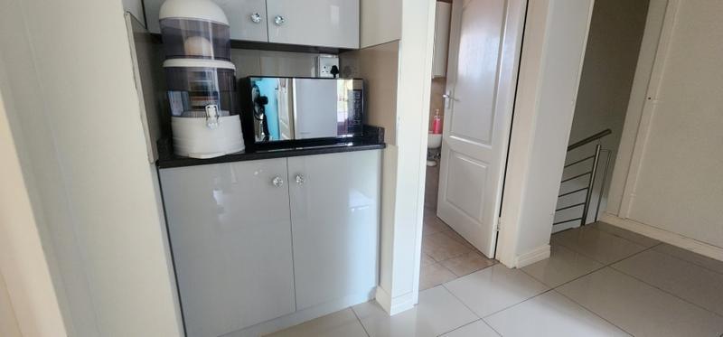 5 Bedroom Property for Sale in Erasmia Gauteng