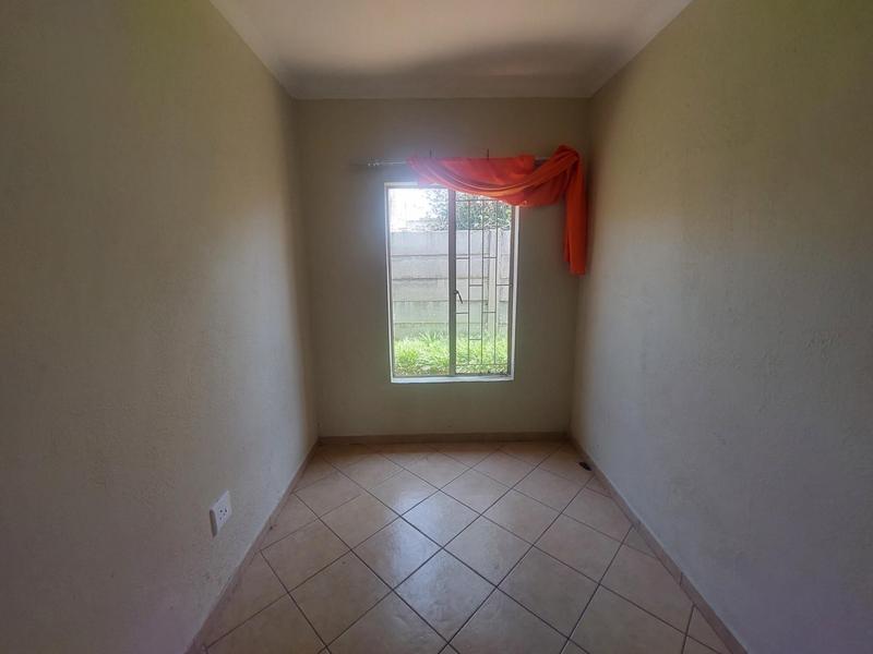 2 Bedroom Property for Sale in Olievenhoutbosch Gauteng