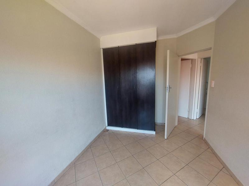 2 Bedroom Property for Sale in Olievenhoutbosch Gauteng
