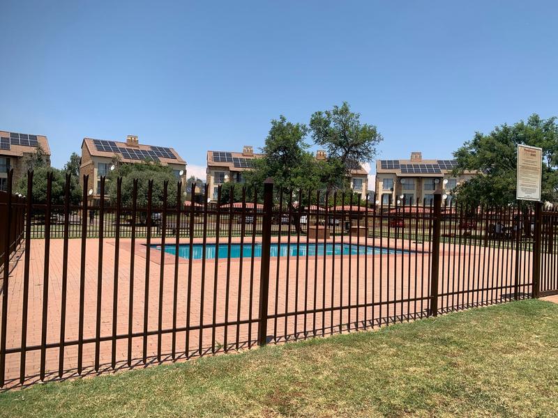 2 Bedroom Property for Sale in Wonderpark Estate Gauteng