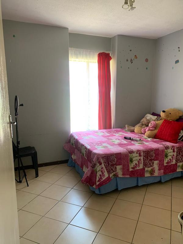 2 Bedroom Property for Sale in Wonderpark Estate Gauteng