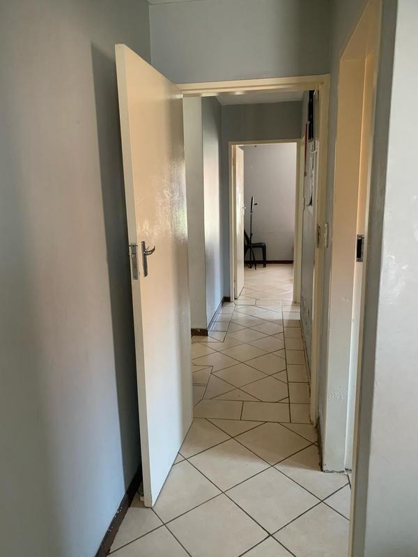 2 Bedroom Property for Sale in Wonderpark Estate Gauteng