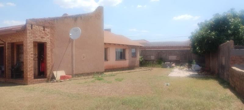 3 Bedroom Property for Sale in Soshanguve GG Gauteng