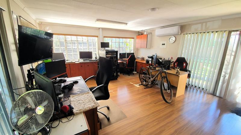 3 Bedroom Property for Sale in Annlin Gauteng