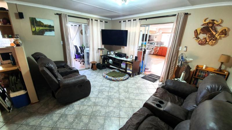 3 Bedroom Property for Sale in Annlin Gauteng
