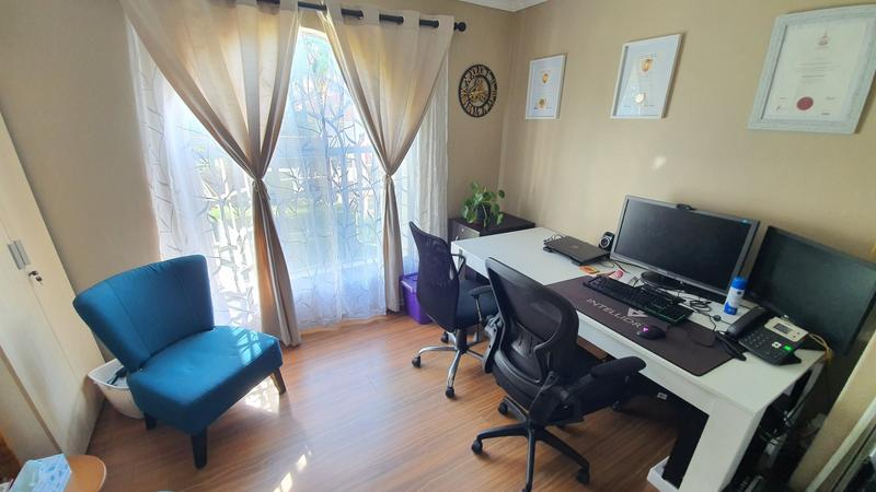 3 Bedroom Property for Sale in Annlin Gauteng