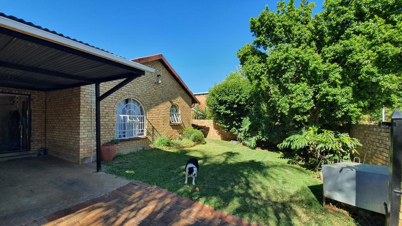 3 Bedroom Property for Sale in Annlin Gauteng