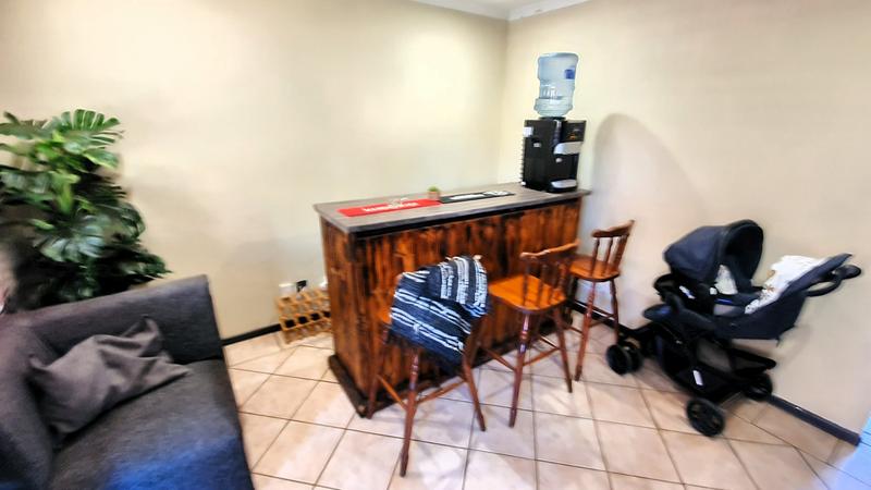 2 Bedroom Property for Sale in Doornpoort Gauteng