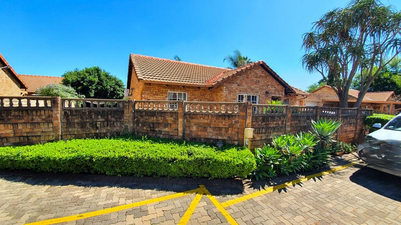 2 Bedroom Property for Sale in Doornpoort Gauteng