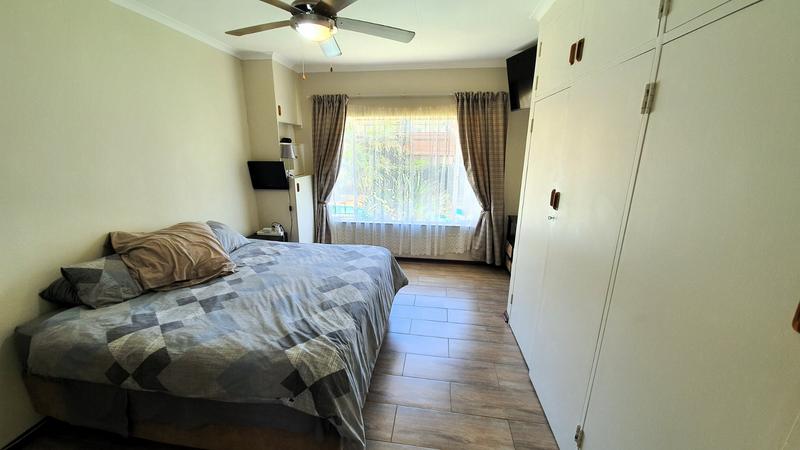 4 Bedroom Property for Sale in Magalieskruin Gauteng