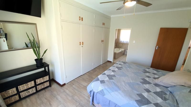 4 Bedroom Property for Sale in Magalieskruin Gauteng