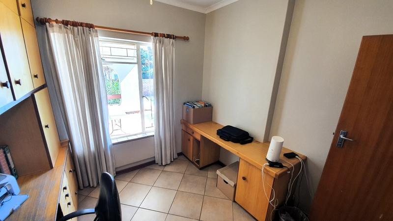 4 Bedroom Property for Sale in Magalieskruin Gauteng