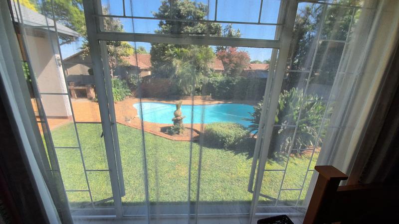 4 Bedroom Property for Sale in Magalieskruin Gauteng