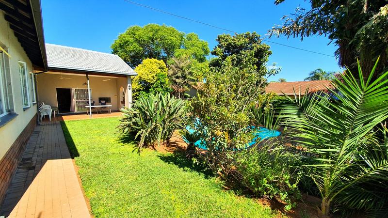 4 Bedroom Property for Sale in Magalieskruin Gauteng
