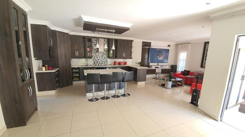 4 Bedroom Property for Sale in Magalieskruin Gauteng