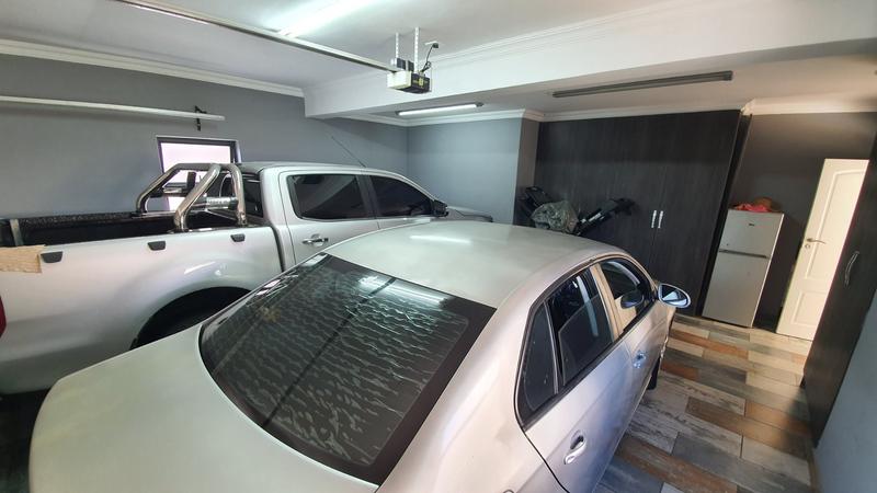 4 Bedroom Property for Sale in Magalieskruin Gauteng