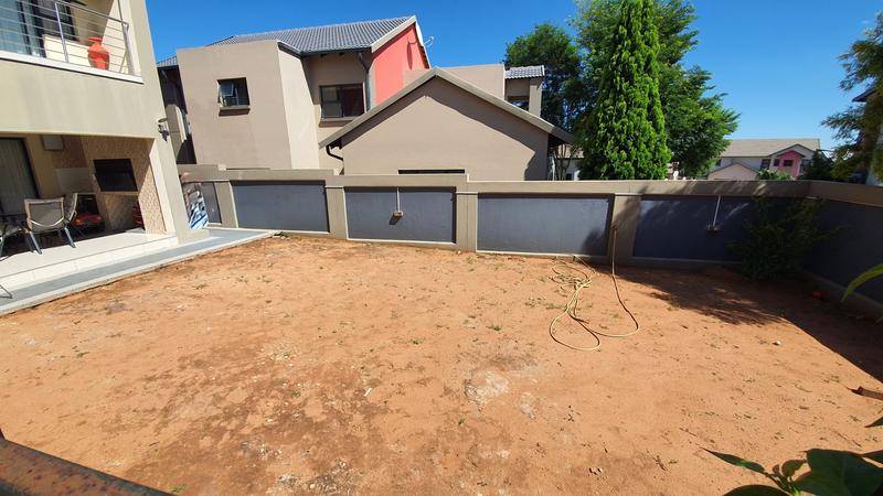 4 Bedroom Property for Sale in Magalieskruin Gauteng