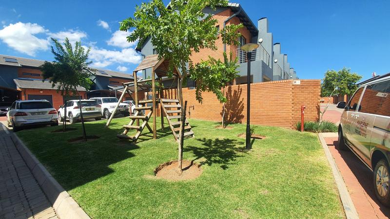 2 Bedroom Property for Sale in Montana Gauteng