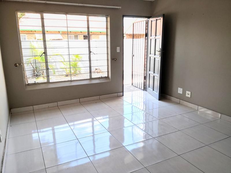 2 Bedroom Property for Sale in The Orchards Gauteng