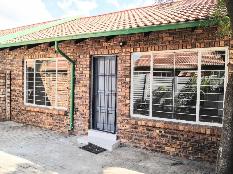 2 Bedroom Property for Sale in The Orchards Gauteng