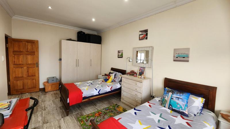5 Bedroom Property for Sale in Theresa Park Gauteng