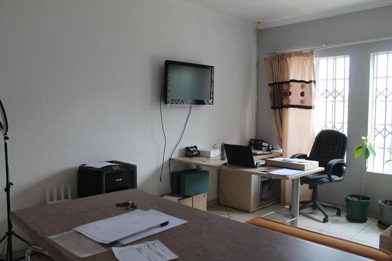 1 Bedroom Property for Sale in Bedfordview Gauteng