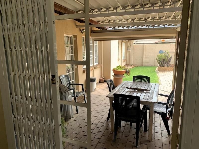3 Bedroom Property for Sale in Sunward Park Gauteng