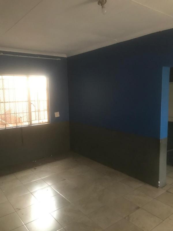 1 Bedroom Property for Sale in Kensington Gauteng