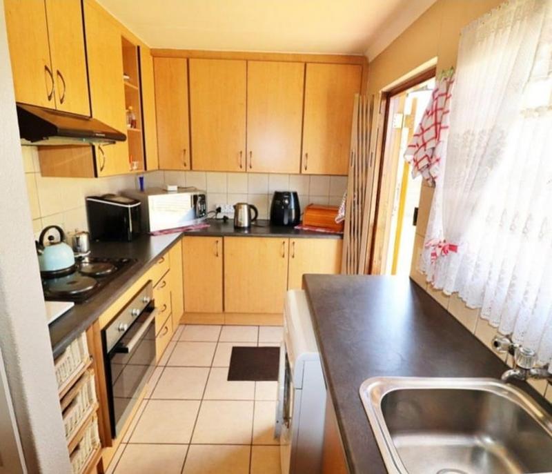 3 Bedroom Property for Sale in Sunnyridge Gauteng