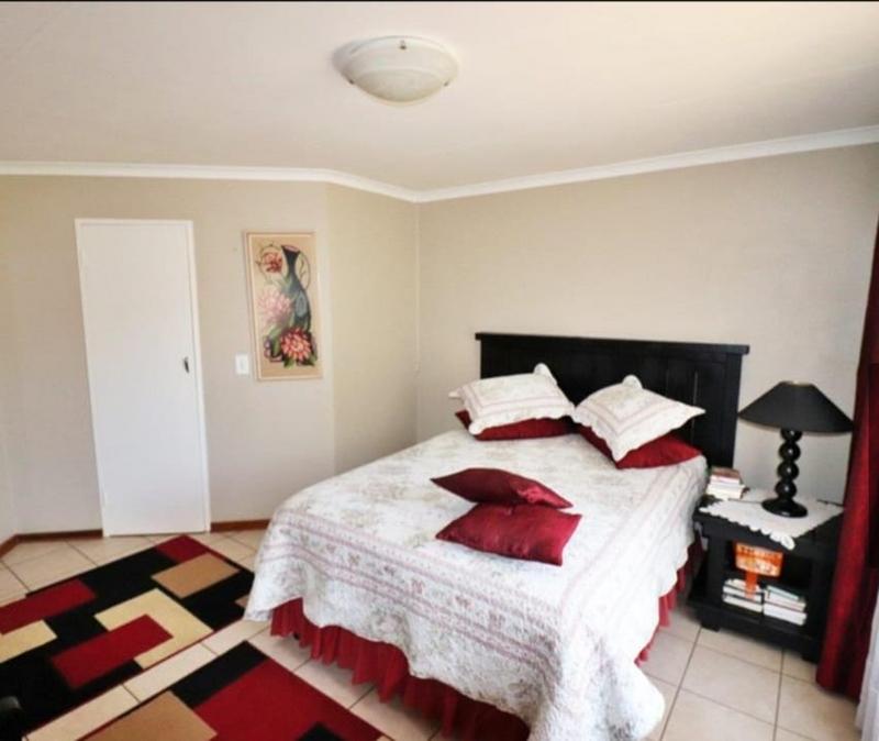 3 Bedroom Property for Sale in Sunnyridge Gauteng