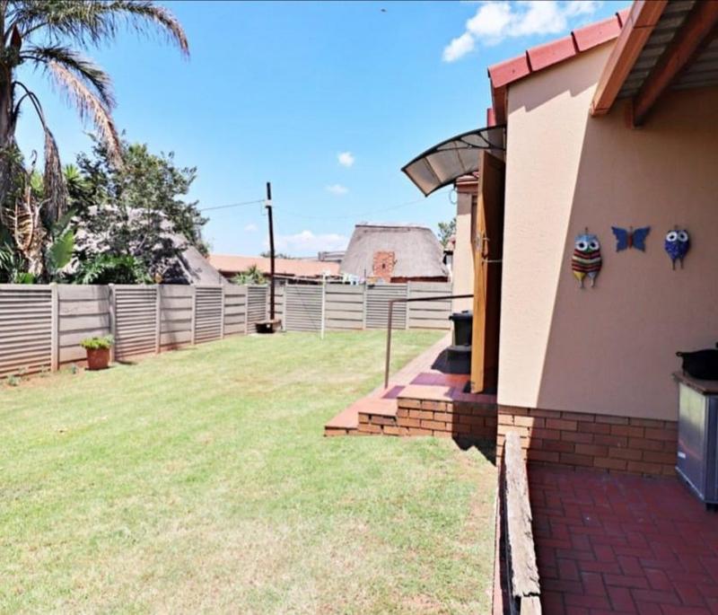 3 Bedroom Property for Sale in Sunnyridge Gauteng